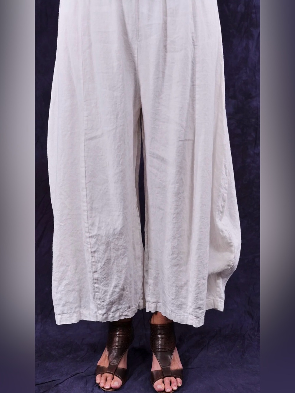 Bluefish Crop Linen Billow Pant in White - Picture 3 of 5